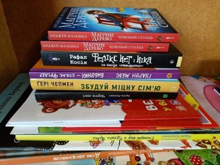 Pakiet książek w języku ukraińskim.